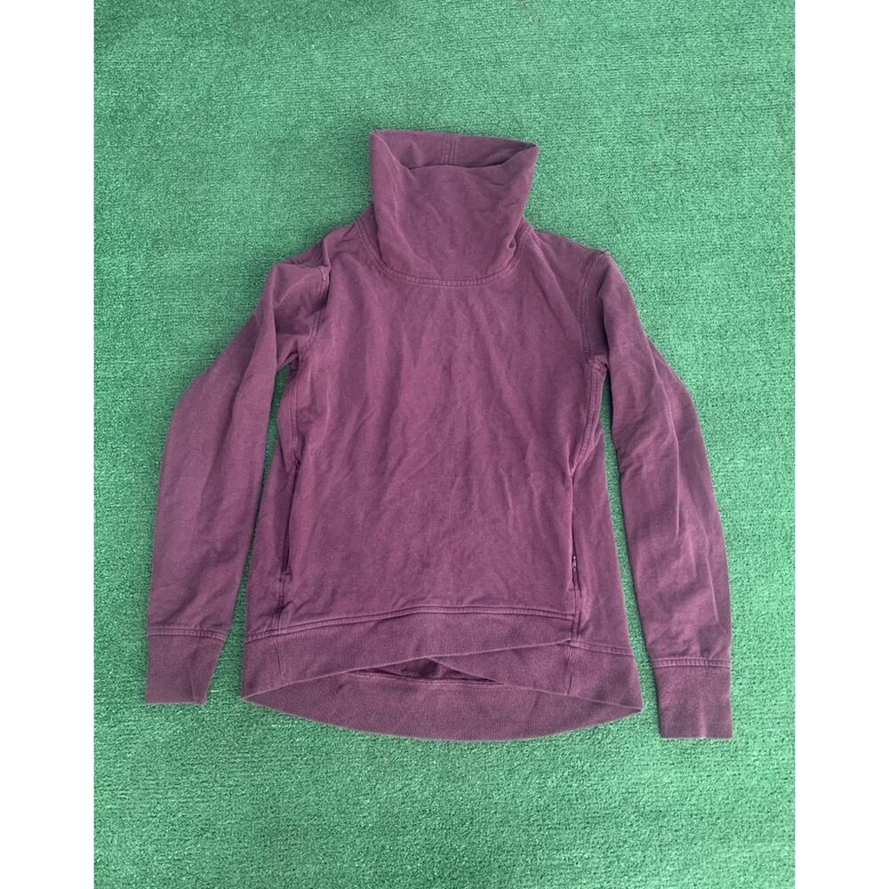 Lululemon Women's Size 6 Burgundy Cowl Neck Sweatshirt Zippered Pocket Thumbhole
